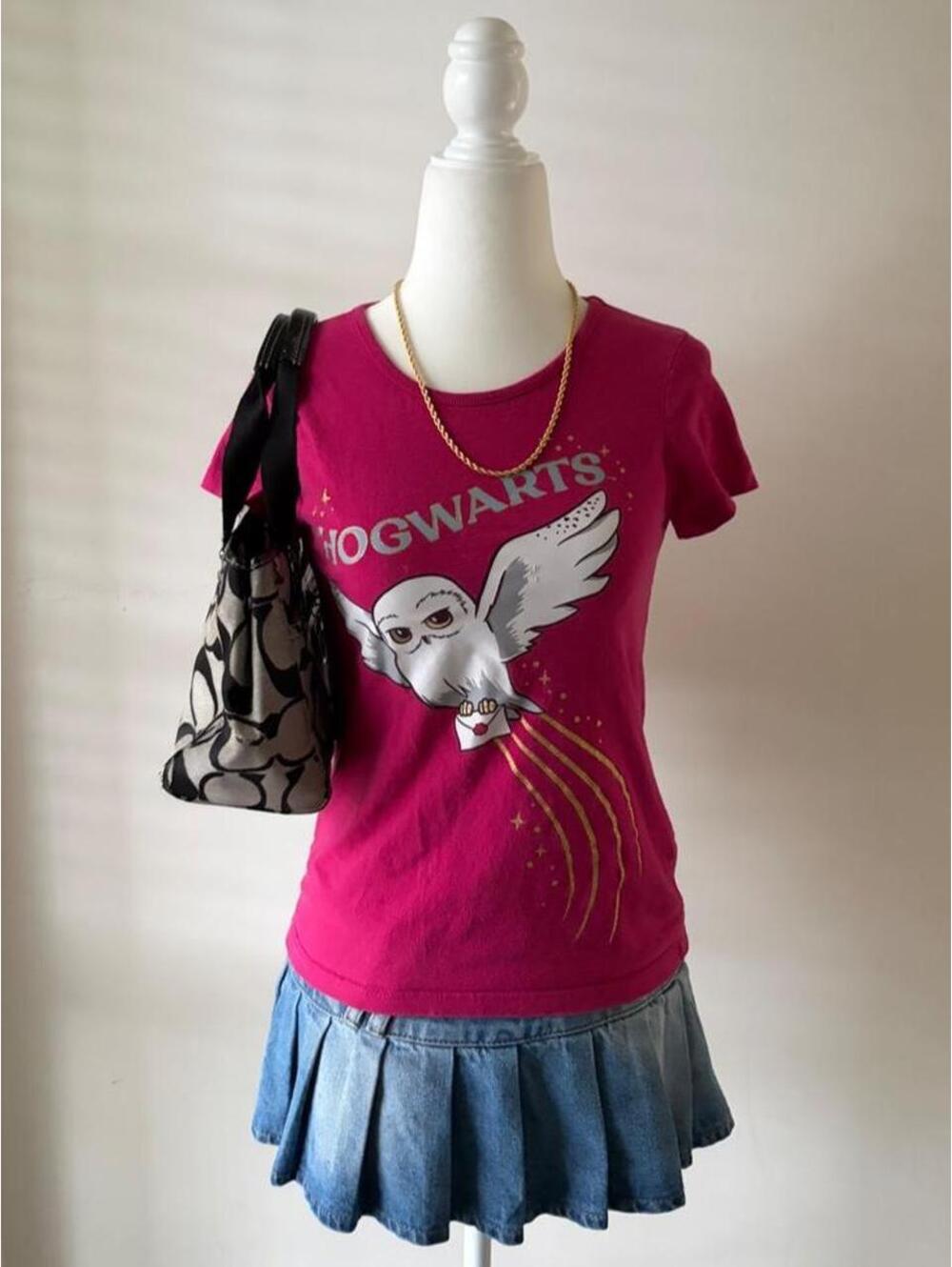 Y2K Hogwarts Hedwig Baby Tee | Hot Pink Harry Potter Graphic Fitted Top